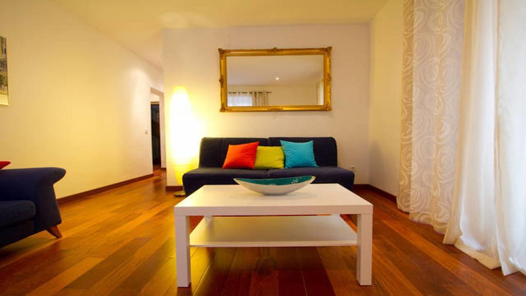 Apartamento Antonio Apartment Madrid Exterior photo
